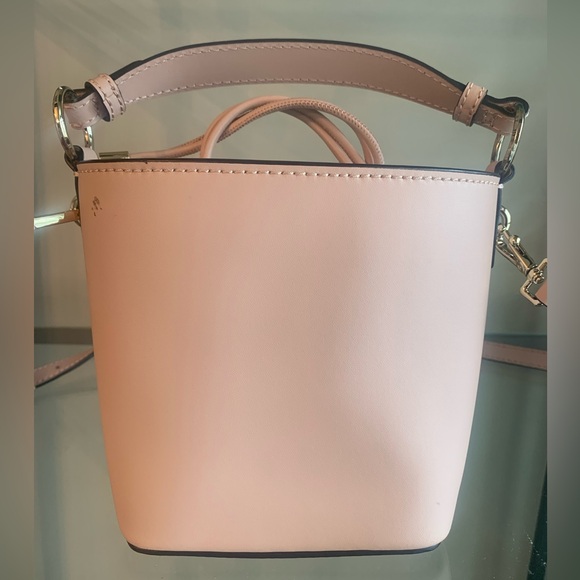 Kate Spade Pippa Flamingo by the Pool Bucket Bag Raffia Trim Pink Crossbody - Picture 3 of 11